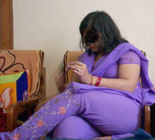 Andhra Aunty Blowjob And Saree Strip Hardcore Indian Softcore