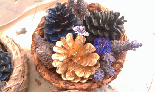 One of our completed centrepiece baskets