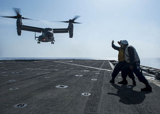 USMC MV-22 Osprey in Gulf of Aden (US Navy Photo/Seaman Jesse Hyatt)
