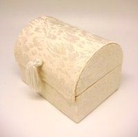 Angel Worry Box - Damask Box, closed