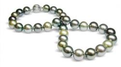 Tahitian pearls color