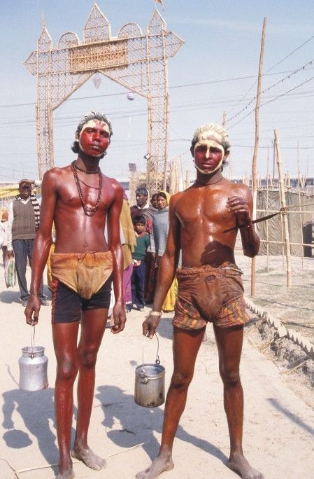 Devotees at the mela