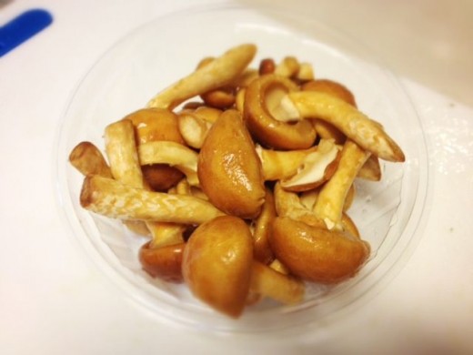 The nameko mushrooms are slightly slimy to being with. Make sure they are fresh as these mushrooms are quite perishable.