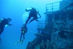 wreck-diving.jpg