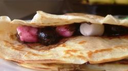 http://www.squidoo.com/cooking-how-to-make-marshmallow-pancakes