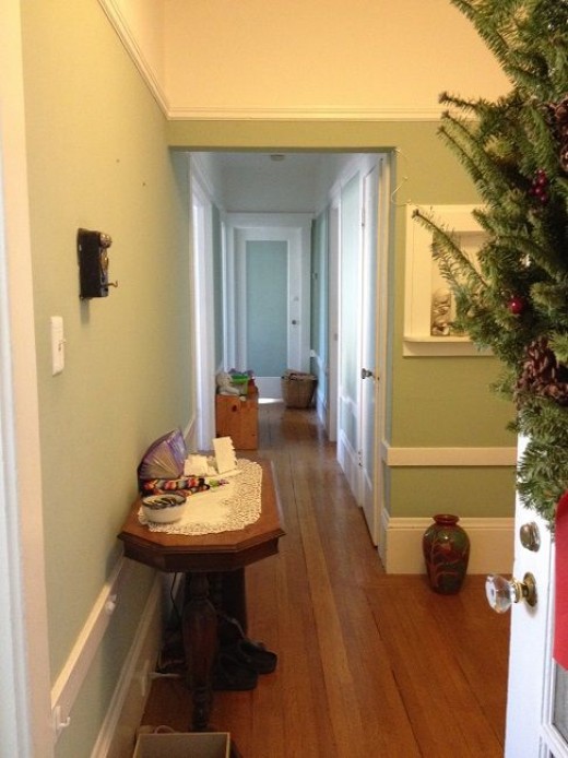 This is what you saw when you opened the front door last Christmas, before I found the art paper.