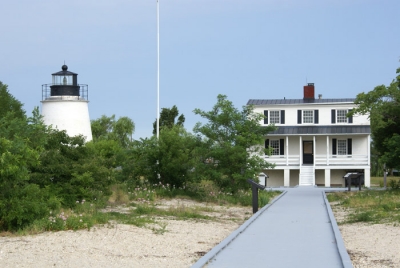I  like this view taken from the dock.  It was the best way to capture both the lighthouse and the keepers house.