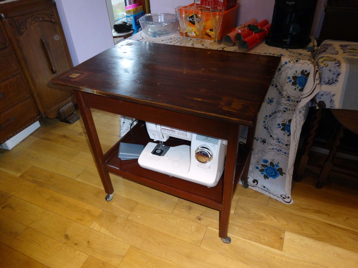 With removable top in place, trolley used as a sewing table