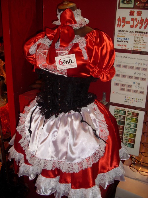 You can buy your Cosplay Sexplay Maid's outfit in Takeshita.