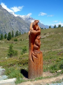 Woodcarving near Sunnegga