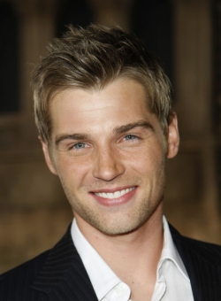 Johnny Foote will be played by Mike Vogel