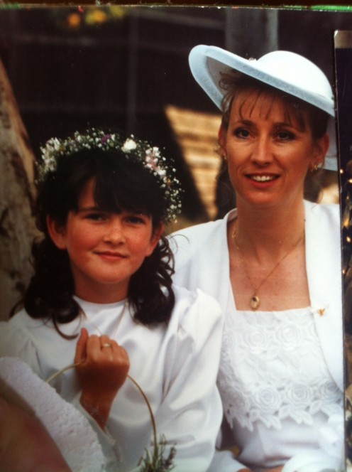 I was a flower girl at her wedding in Oct 1994