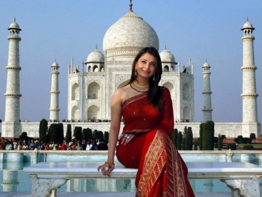 Bollywood Actress Aishwarya Rai- Saree Photos