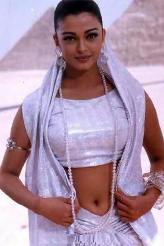 Aishwarya Rai Navel Show Photos