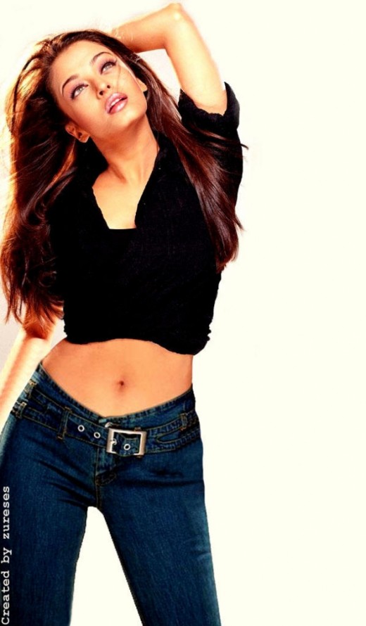 Aishwarya Rai Navel Show Photos