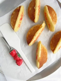 Kue Pukis Kue Khas Indonesia (Indonesian Cake, Pukis Cake)