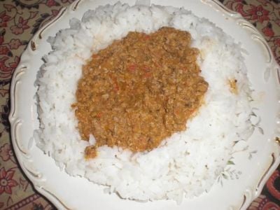 White rice with Bologna sauce