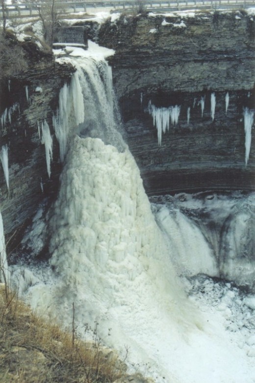 Devil's Punch Bowl in winter with a cone of ice