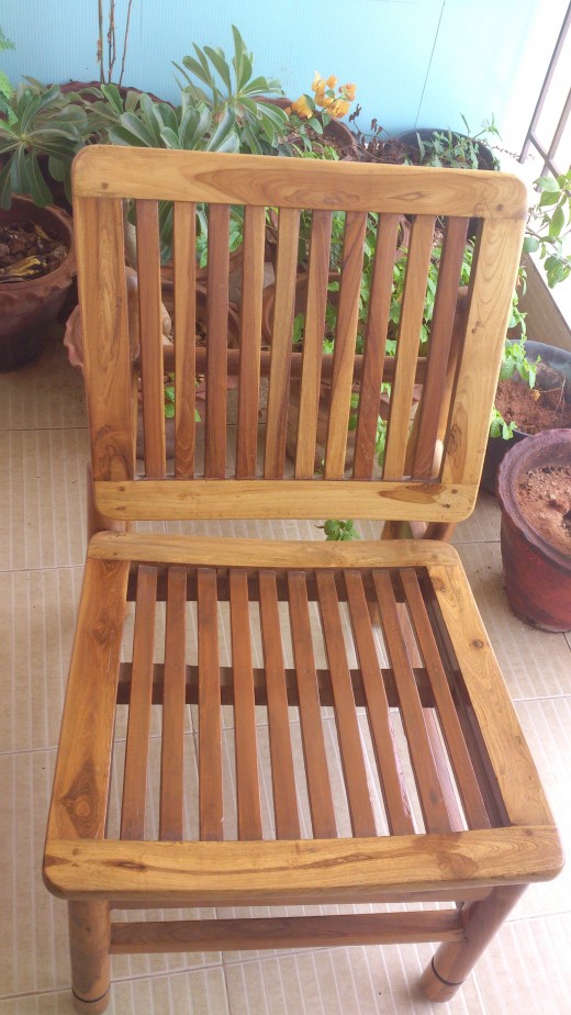 Teak wood chair