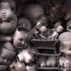 Creepy Quotes and Scary Sayings - Be Afraid, Be Very Afraid