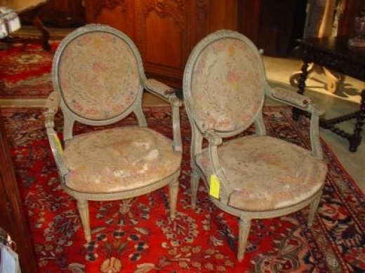A Photo Guide to Antique Chair Identification | Dengarden