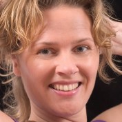 Veronica Karr profile image
