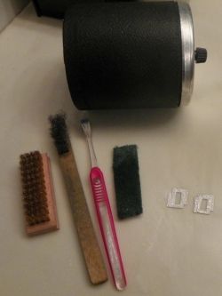 Tumbler and Cleaning Brushes