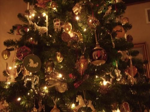 Closeup of just a few of the ornaments all layered in one section.