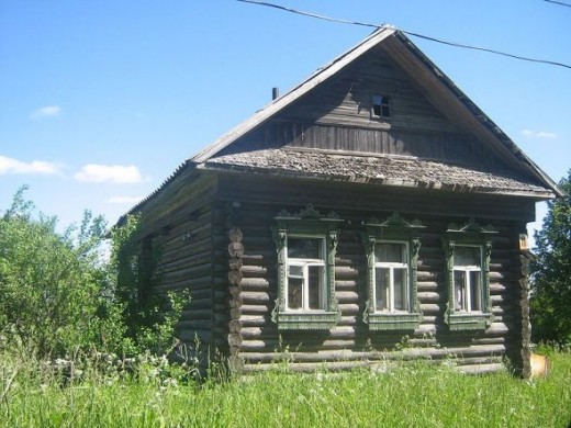 Russian log cabin: Izba in the village of Kulashino in Tver Oblast  www.answers.com/topic/log-cabin#ixzz1yrreeCY1