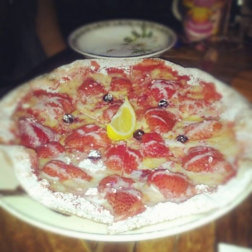 strawberry pizza