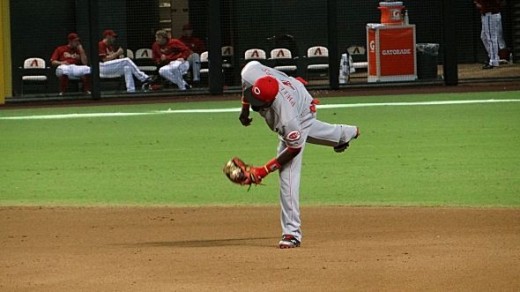 Brandon Phillips Makes a Play