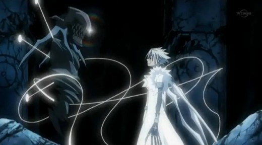 Allen fights akuma with crown clown