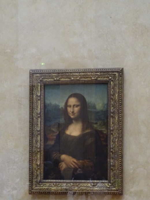 Mona Lisa is a tiny painting which can only be viewed from about 15m away. Tough to get the the front line
