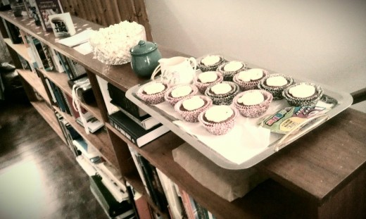 I made red velvet cupcakes and chose some cute patterned cupcake cases
