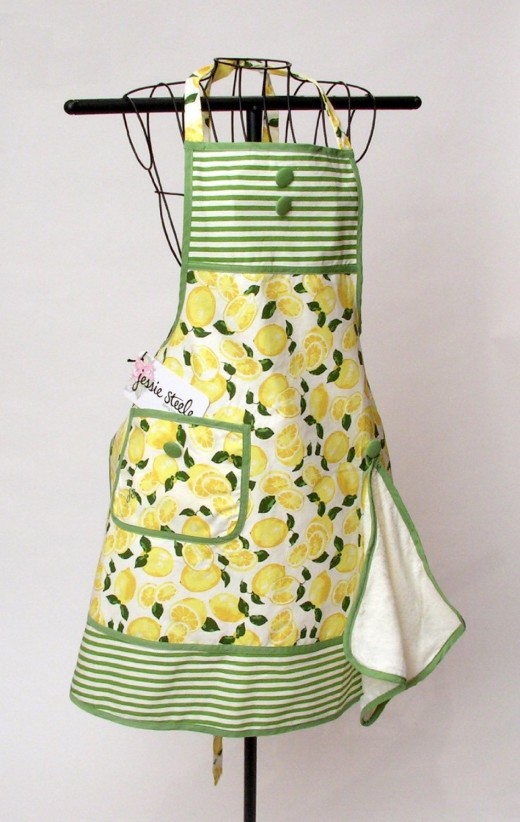 Jessie Steele Summer Lemons Bib Gigi Apron 