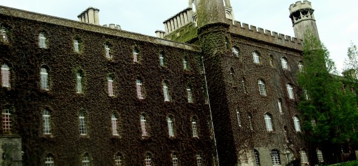 A landscaping college building seen from the Backs