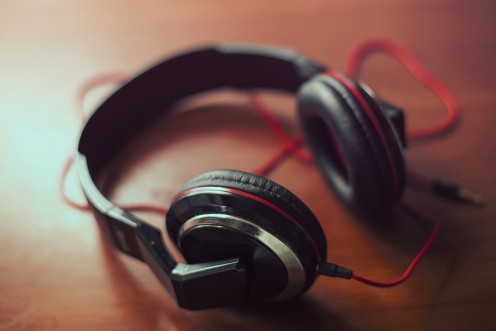 Should you listen to your favourite playlist while studying?