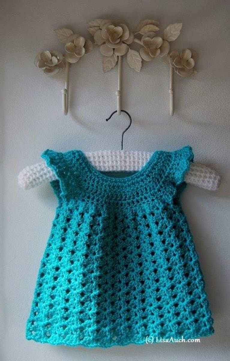 Babies ~ Angel Tops ~ Robes ~ un Tricot ~ One Crocheted ~ 4 Plis Tricot Motif G16 