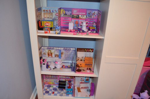 My daughter's three story MiWorld mall!