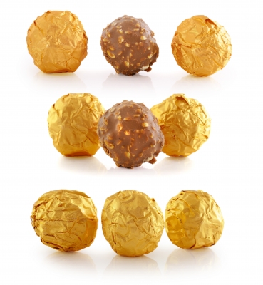 Wrap in gold or silver to give a truly spectacular affect for your chocolates!