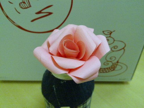 I made this Paper Rose Flowers out from construction papers and toothpicks