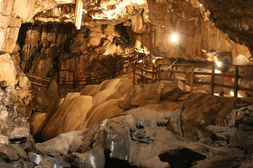 Not actual Louisville Mega Cavern shown here.