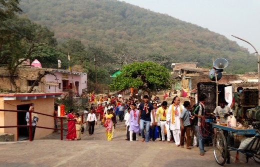 A team of devotees doing the Parikrama
