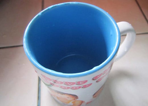 Coloured inside mug (blue color)