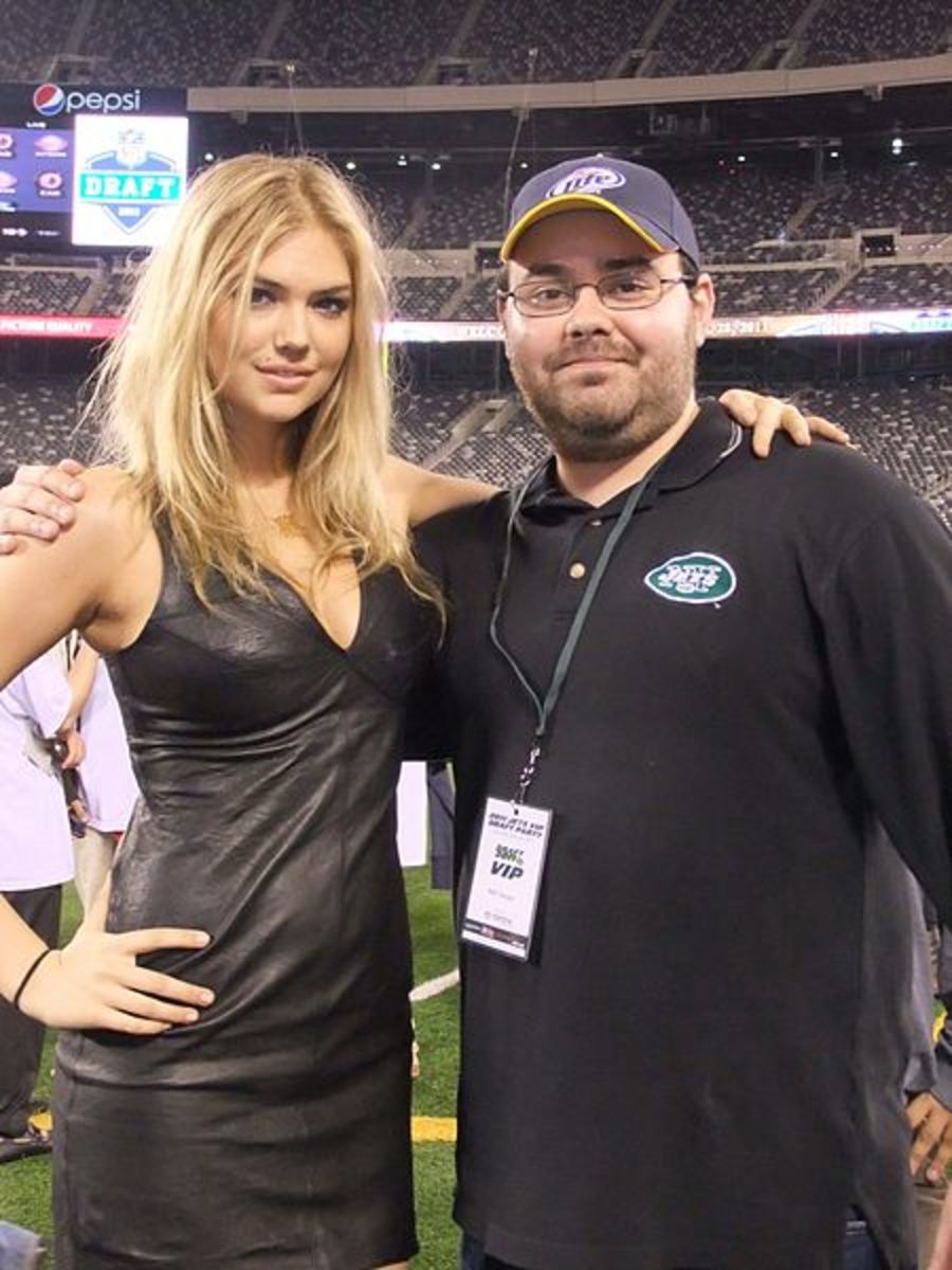 Kate Upton will not sleep with you. Stay in your own league. (CC-BY 3.0)