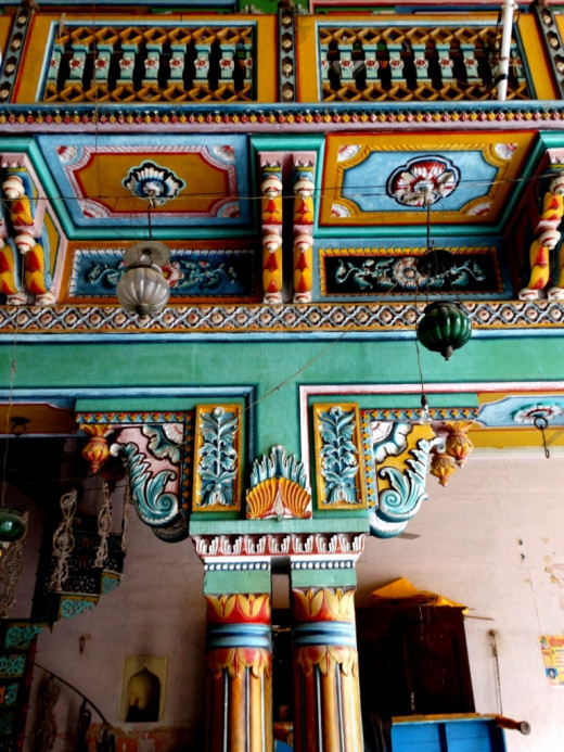 Decorated pillar in Badaa Asthan