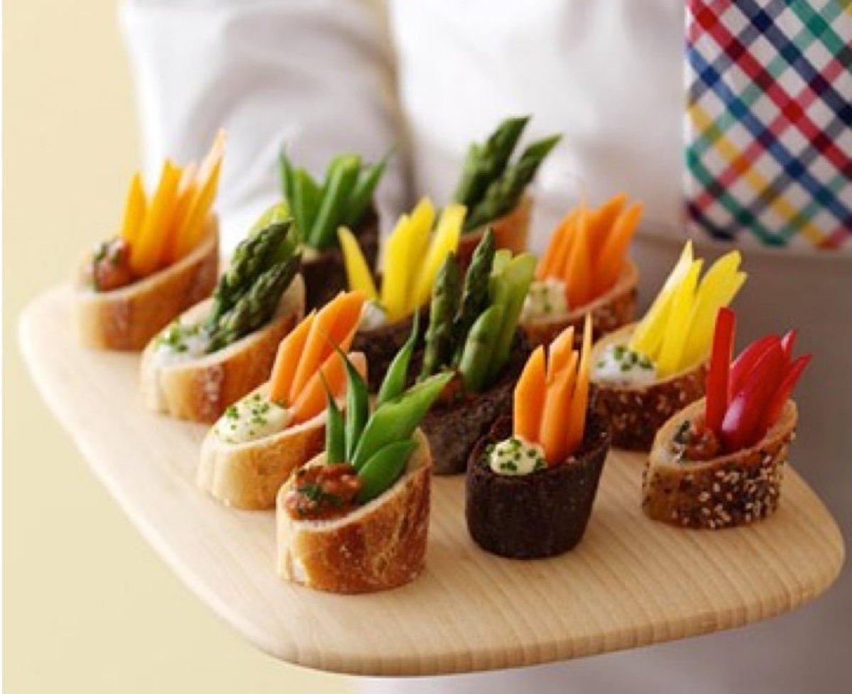 Party Food Ideas for Easter - amazing-looking and easy to make individual crudite.