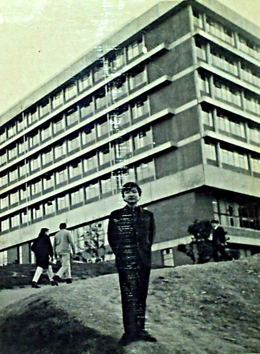 Me, as a student, in front of Victoria University Of Wellington, NZ