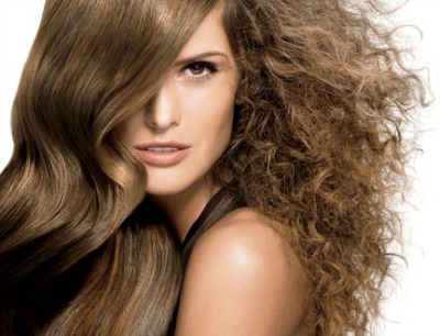 Best Natural Ways To Tame Your Frizzy Hair