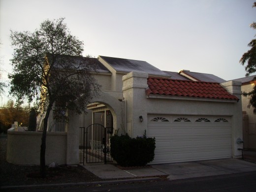 Every home in our Tucson neighborhood had frost on the roof that frigid  January morning.